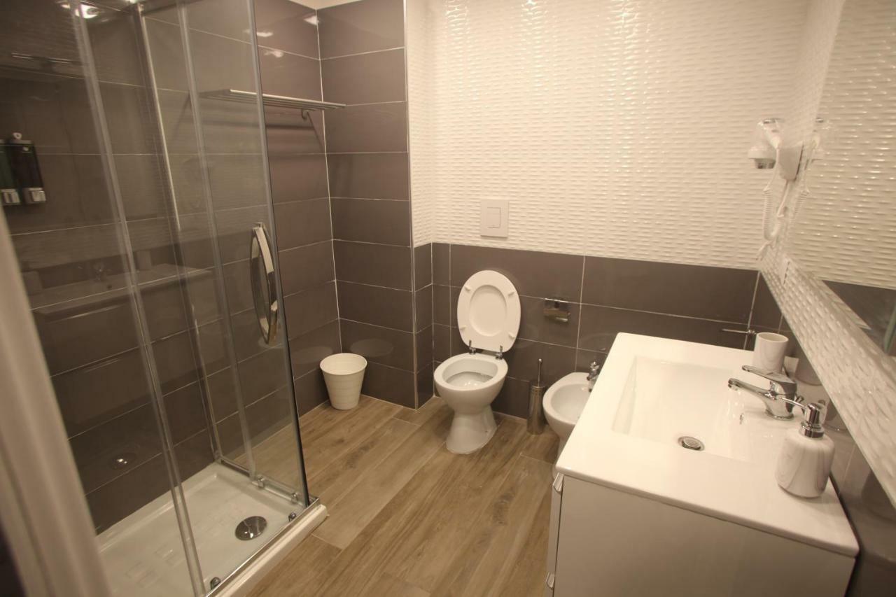 Garibaldi Station 2Punto0 Bed & Breakfast Napoli Ngoại thất bức ảnh
